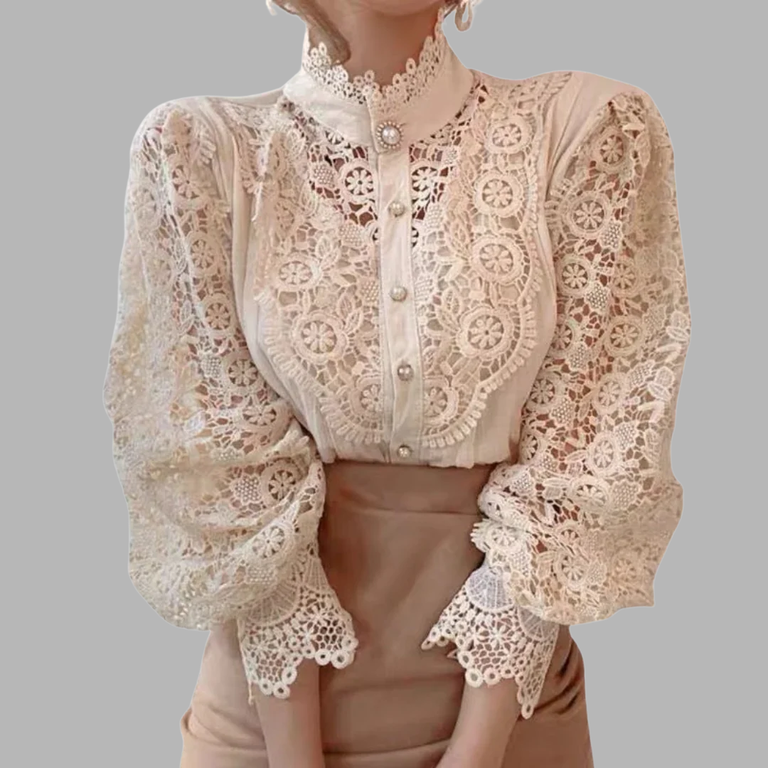Tove | Långärmad Blus med Spets och Detaljer