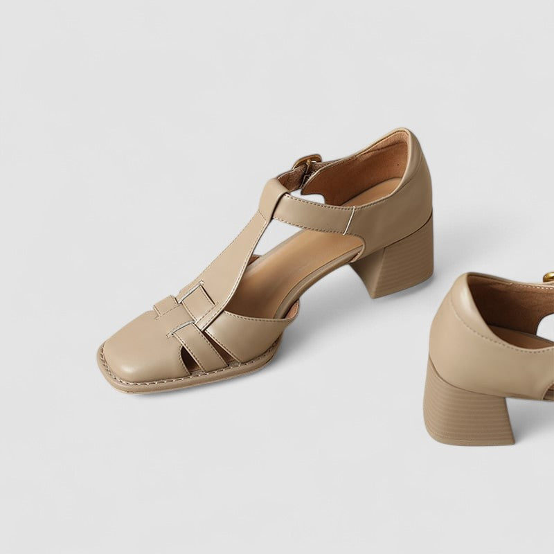 Scarlett – Ortopediska T-Strap Blockklackar