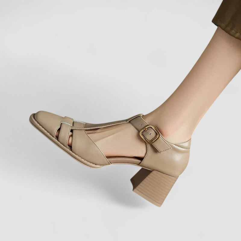 Scarlett – Ortopediska T-Strap Blockklackar