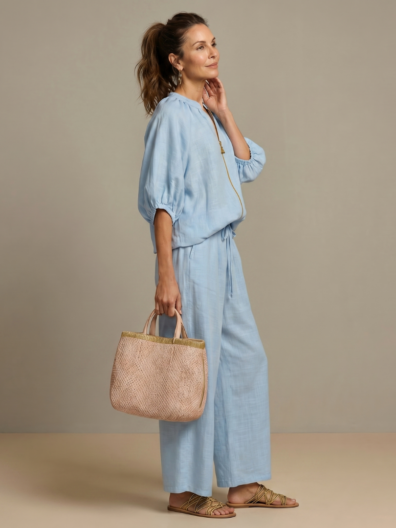 Natalia | Blus med dragkedja och vida byxor