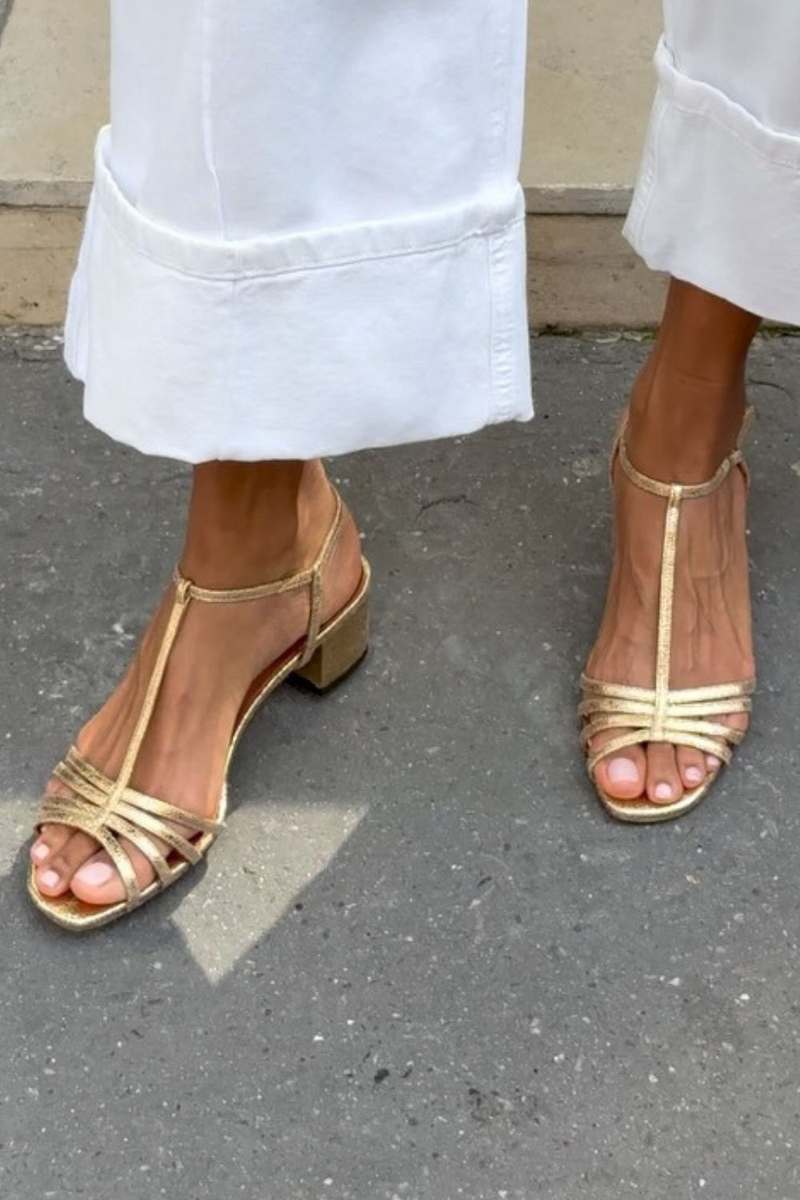 VIVIAN | Metalliska Sandaletter Med Klack