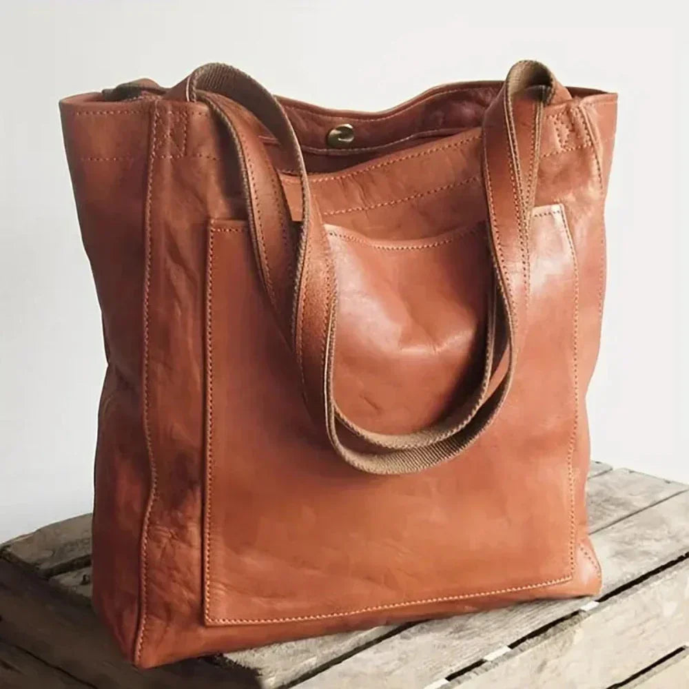 Chic Modern läderhandväska från Lorena